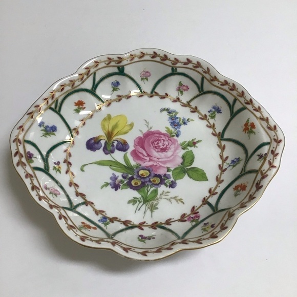 Vintage Heirloom by Toyo Floral Bowl Gold Trim Garden Bouquet Scalloped Leaves - Picture 9 of 12